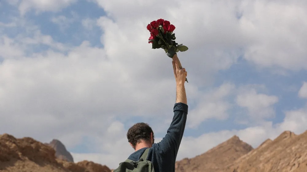 iroon.com: Photos: Iranian Debut Director Aliyar Rasti on Faith, Magic ...
